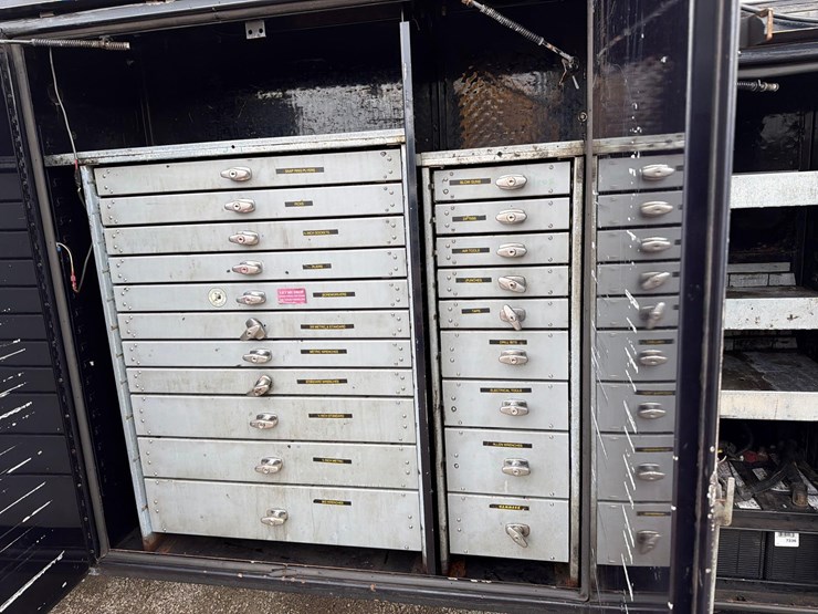 peterbilt-337-image-14