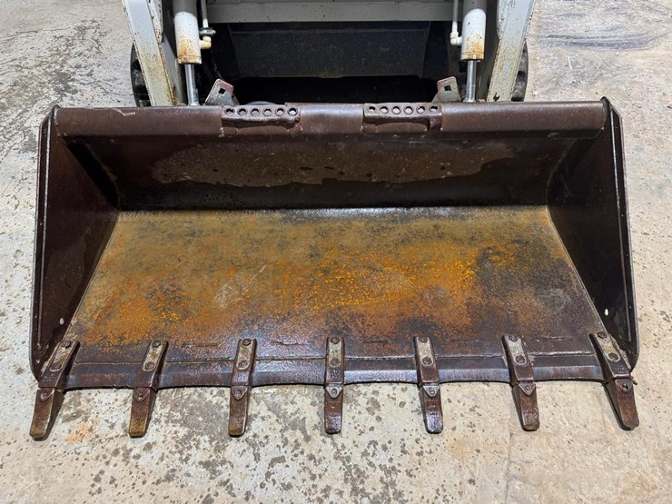 takeuchi-tl230-image-9