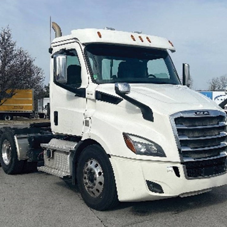 2019 FREIGHTLINER CASCADIA 116