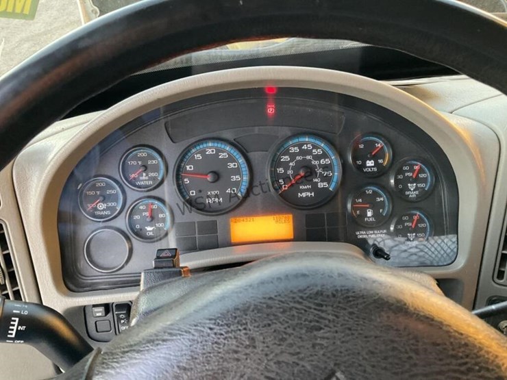 2008-international-7400-image-20