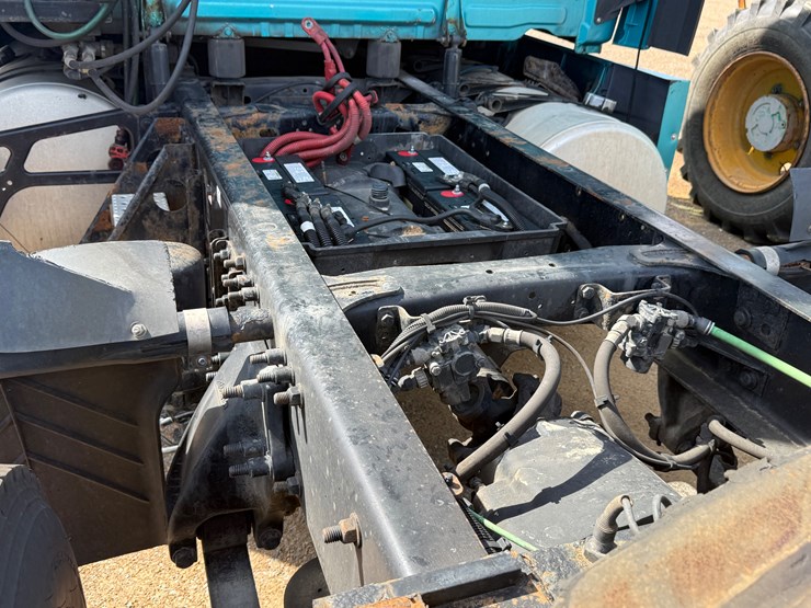 2015-freightliner-cascadia-113-image-19