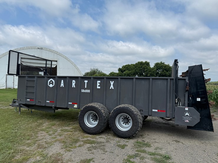 artex-sbx-800-manure-spreader-image-7