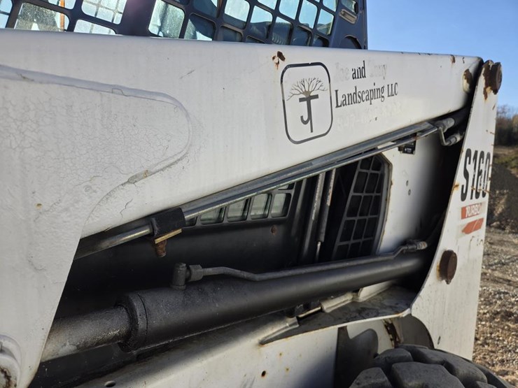2003-bobcat-s160-image-21