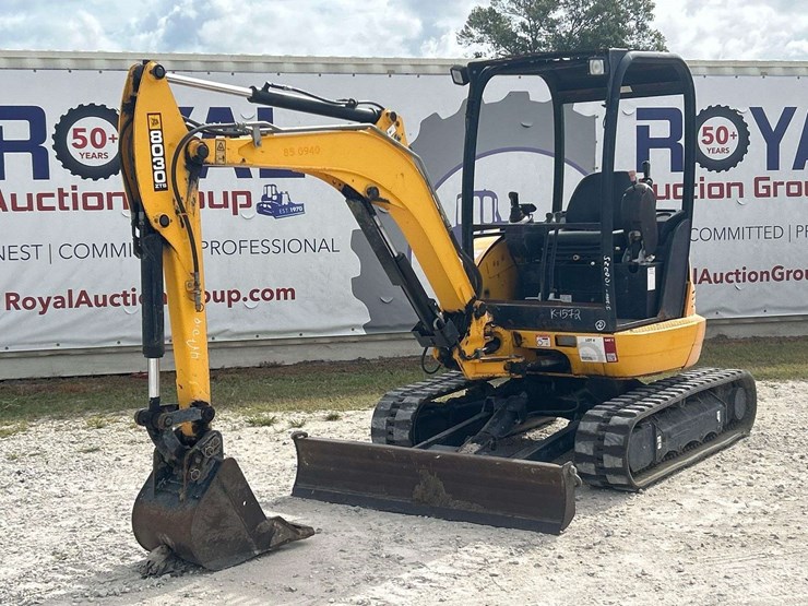 jcb-8030-zts-image-1
