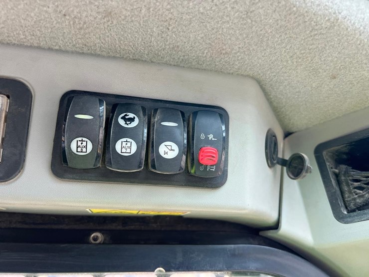 caterpillar-259d-image-28