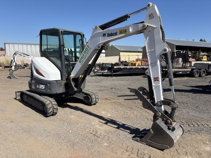 2018-bobcat-e35-image-7