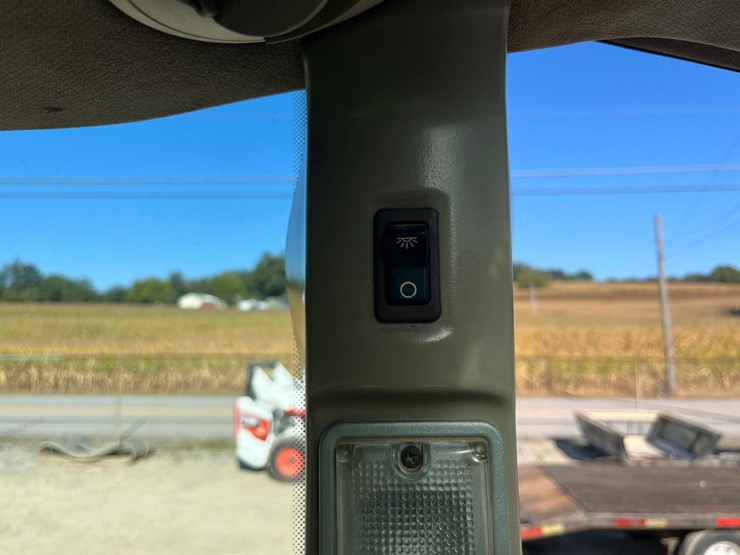 john-deere-3420-image-30