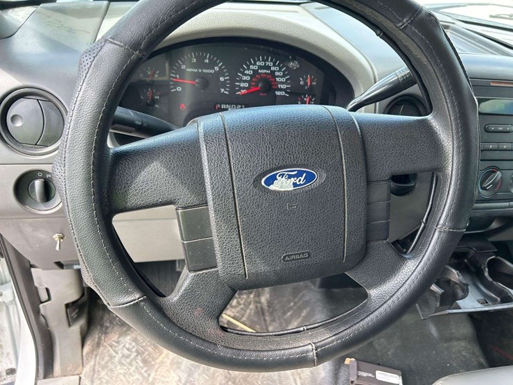 2005-ford-f150-image-13