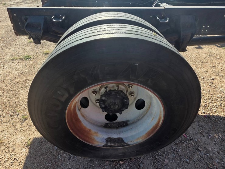 1998-ford-f800-image-12