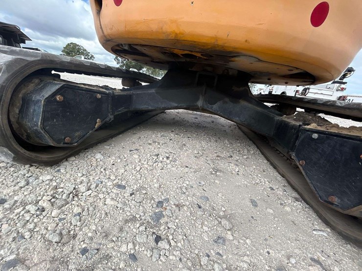 jcb-8030-zts-image-22