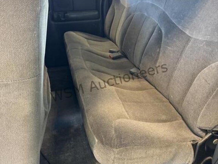 2002-gmc-sierra-2500hd-image-25