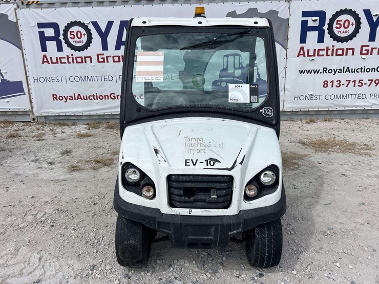 2016-club-car-carryall-710-electric-utility-cart-image-8