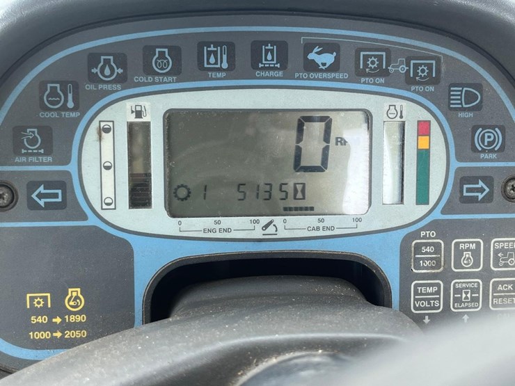 new-holland-tv140-image-24