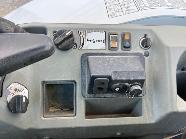 2022-bobcat-e42-image-29