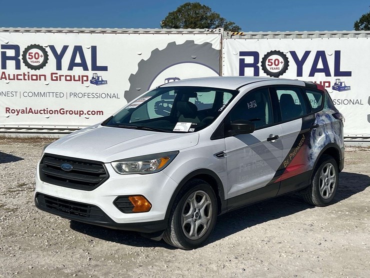 2017-ford-escape-image-1