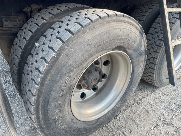 caterpillar-c12-image-30