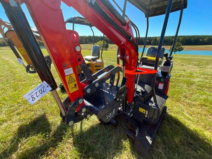 unused-cfg-mx15rx-mini-excavator-(rato-image-2