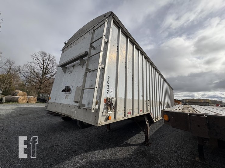 1990-cornhusker-hopper-bottom-image-1