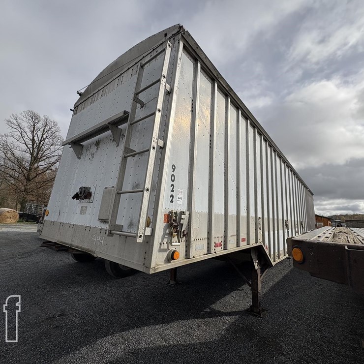 1990 CORNHUSKER HOPPER BOTTOM