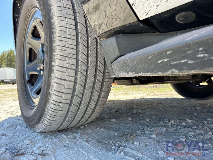 2018-chevrolet-tahoe-image-24