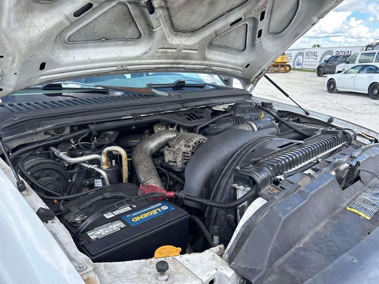 2007-ford-f550-image-8