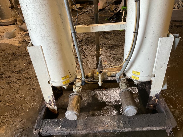 #151-•-ingersol-rand-air-dryer-image-10