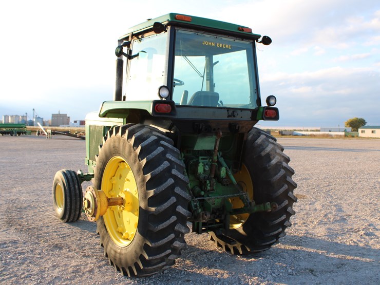 john-deere-4440-image-3