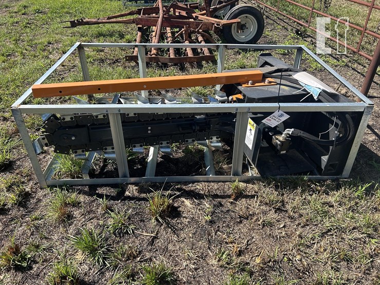 2025-wolverine-trencher-image-1