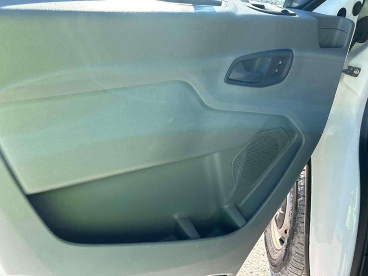 2018-ford-transit-image-11