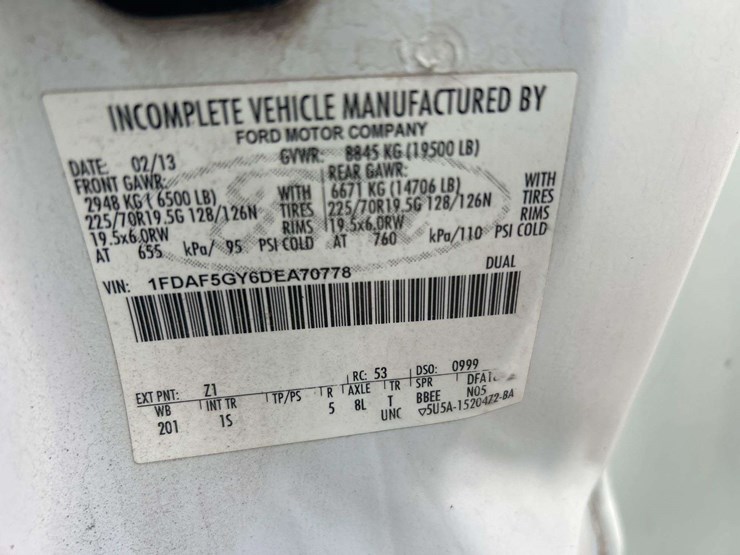 2013-ford-f550-image-5