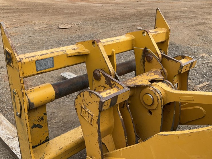 2013-caterpillar-924k-image-75