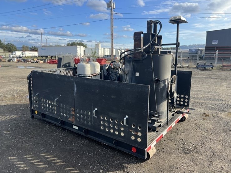 roll-off-thermoplastic-pre-melter-image-6