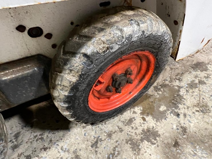 2017-bobcat-s70-image-13