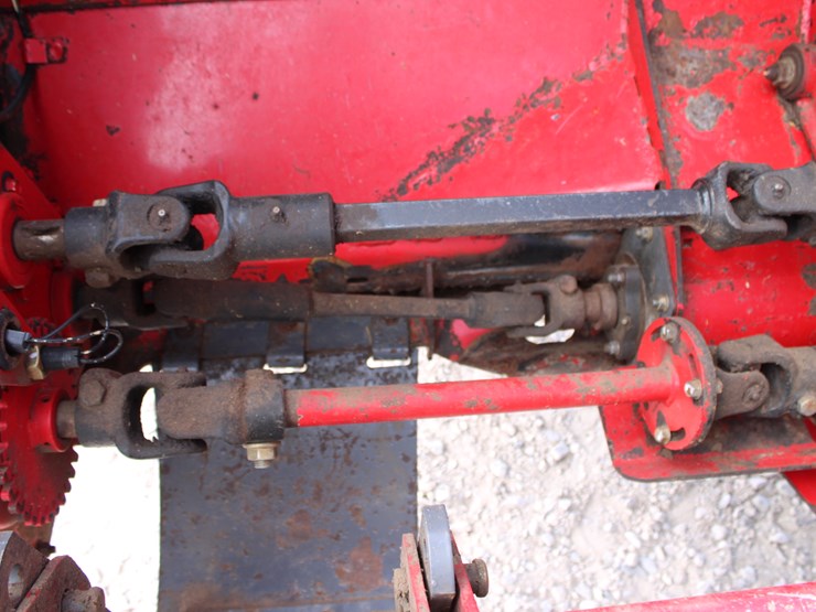 #2065-•-#2065---mf-hesston-wr-9770-swather-image-61