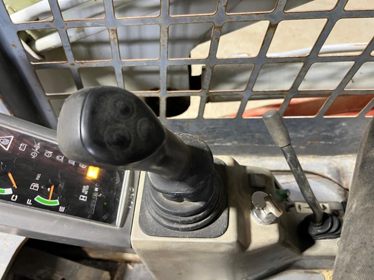 takeuchi-tl130-image-24