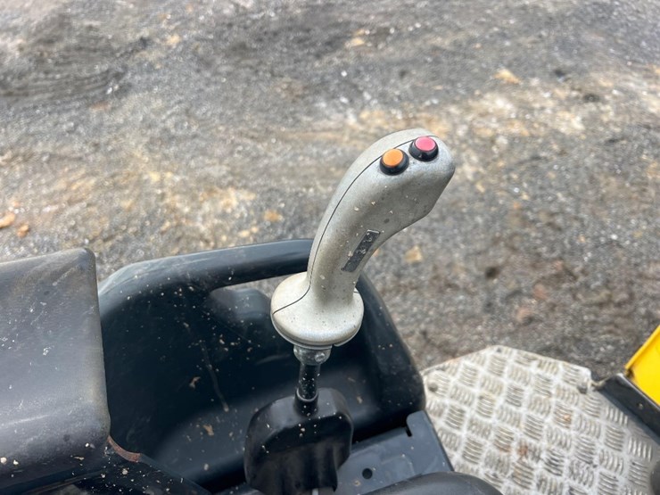 2019-bomag-bw120ad-5-image-24