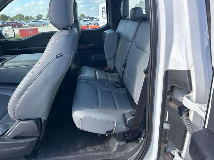 2021-ford-f150-image-17