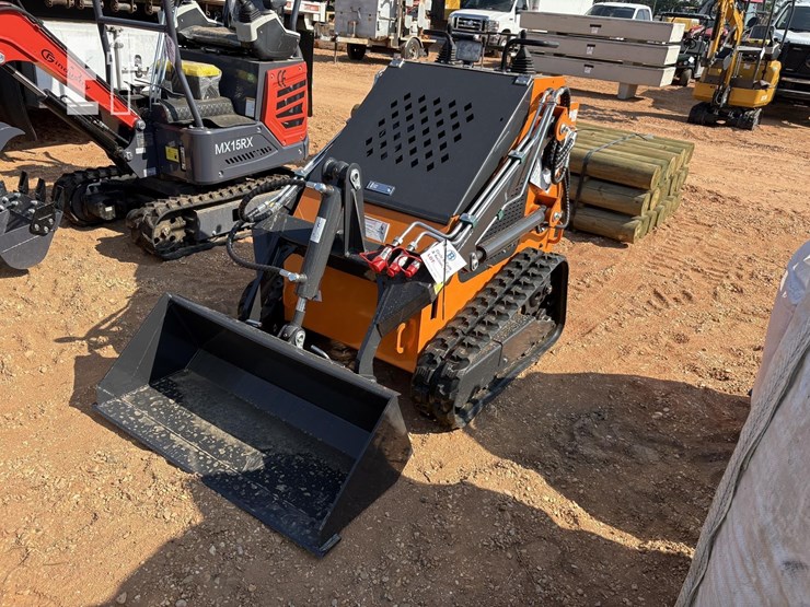 2025-landhero-mini-skid-steer-3333-image-1