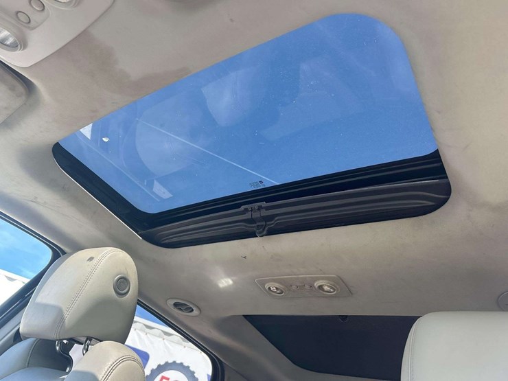 2015-gmc-acadia-image-17