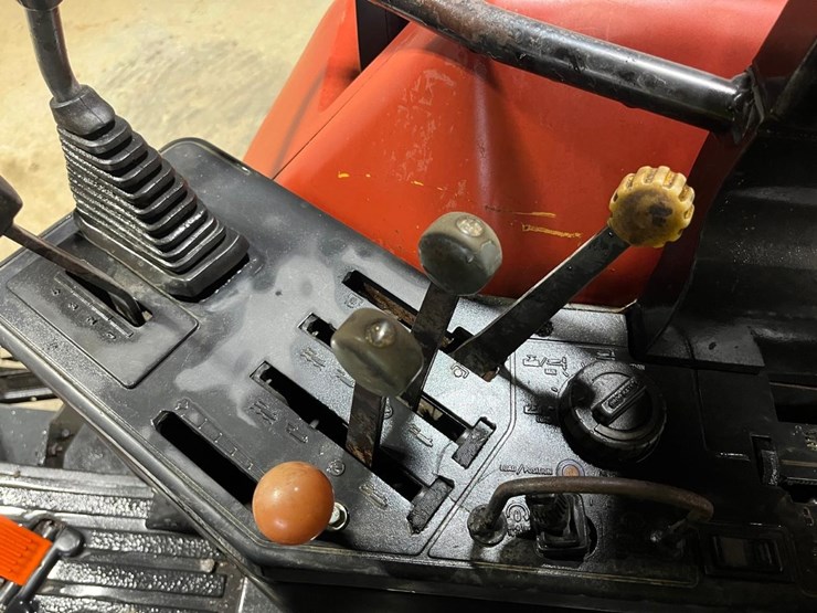 case-ih-5140-image-31