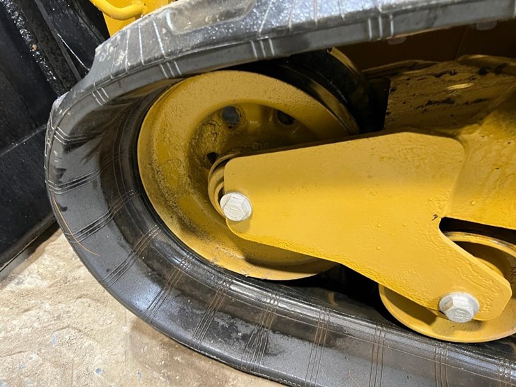 caterpillar-279d-image-13