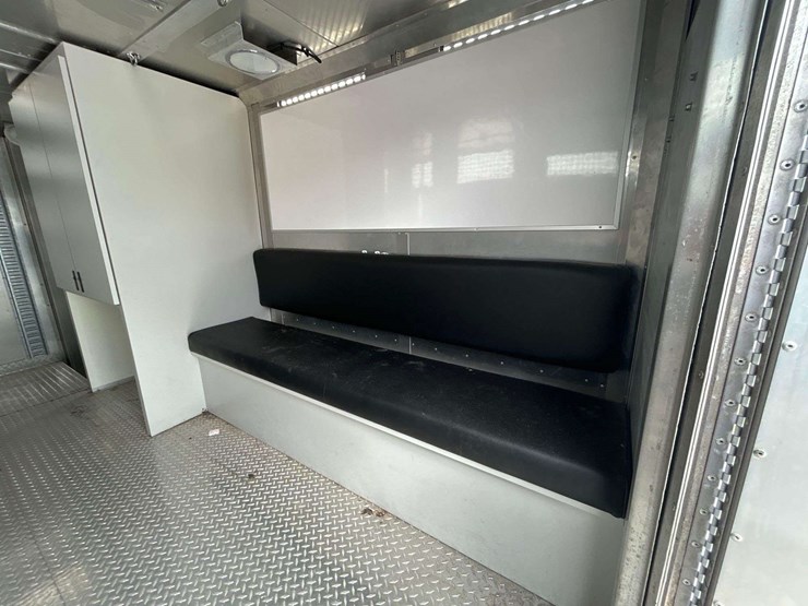 2012-ford-f550-image-29