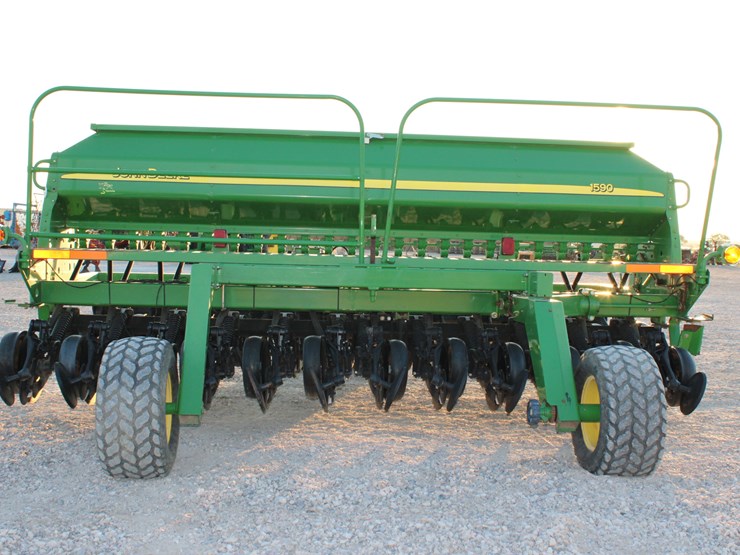 john-deere-1590-image-7