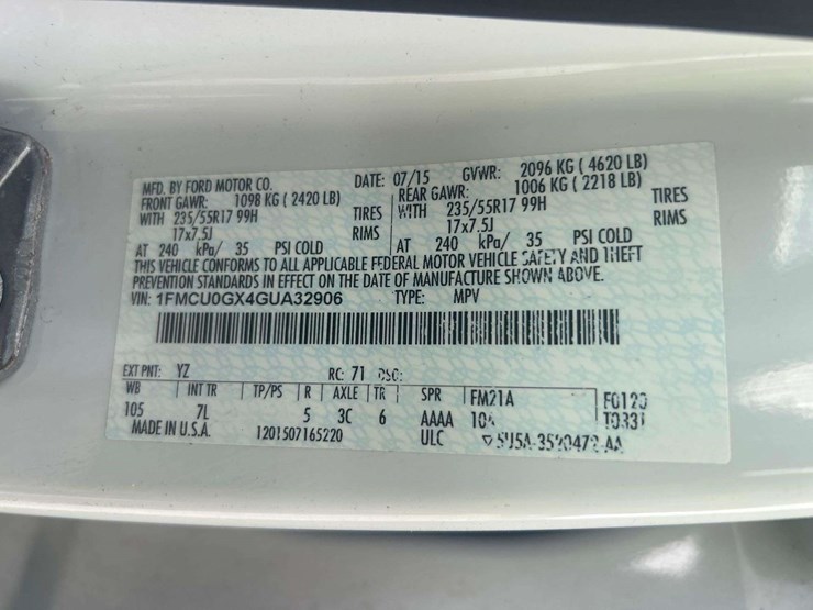 2016-ford-escape-se-image-5