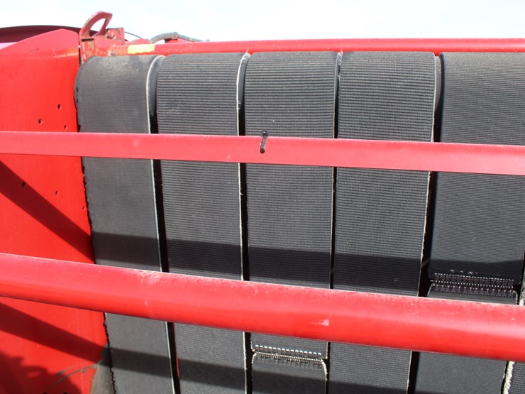 2015-new-holland-roll-belt-560-image-62