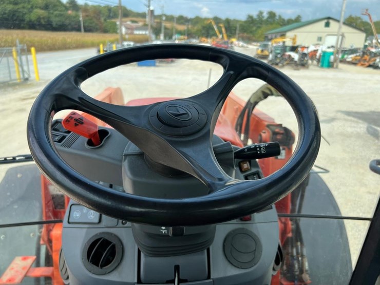 2016-kubota-m135gx-image-26