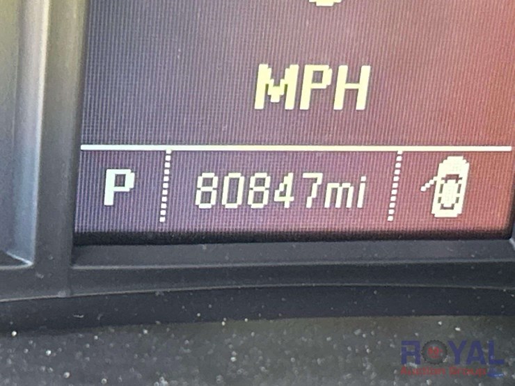 2015-cheverolet-tahoe-suv-image-6