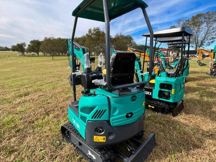 unused-cfg-qk16r-mini-excavator-(rato-15hp-bkt-image-8