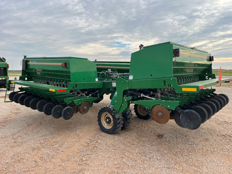 2018-great-plains-3s3000hd-image-20