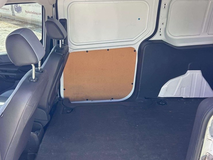 2014-ford-transit-connect-image-21
